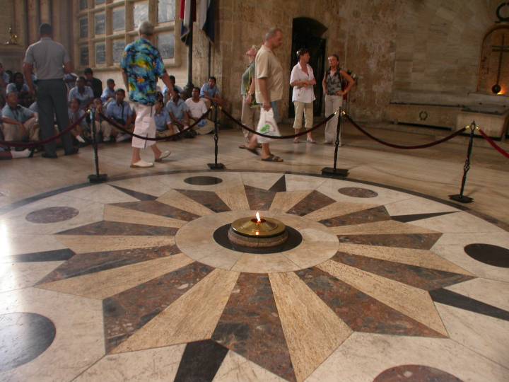 2006 (16)