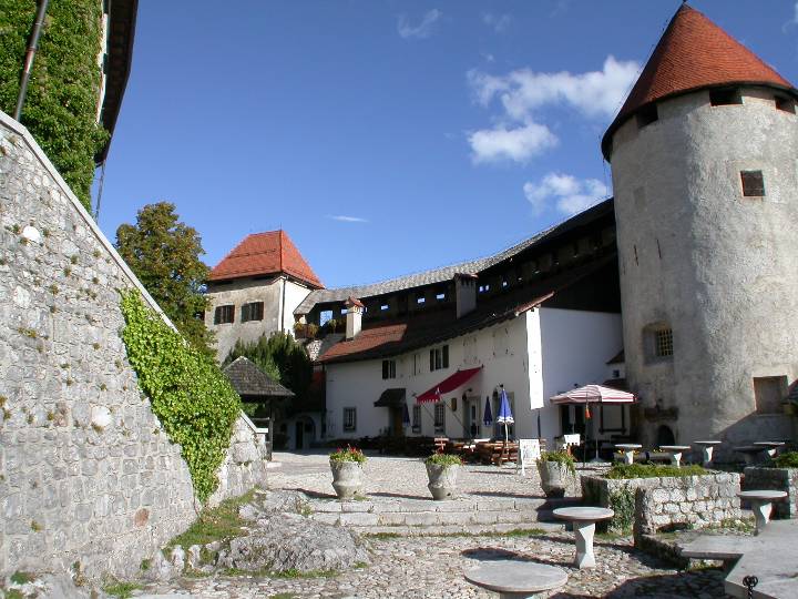 slovenia (74)